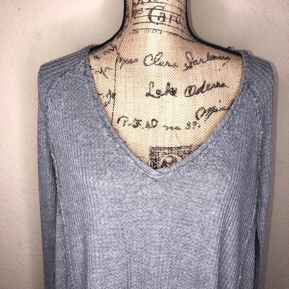 Free People We the Free Oversized Light Grey Waffle Knit Long Sleeve Top Size XS - Picture 3 of 9
